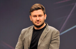 Писателя Дмитрия Глуховского объявили в розыск