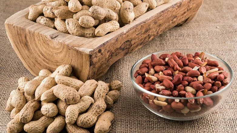 Снижает вес и давление: ученые объяснили, чем полезен слабосоленый арахис