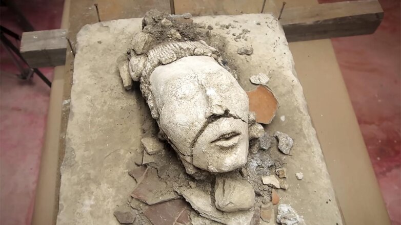 Археологи обнаружили голову божества майя