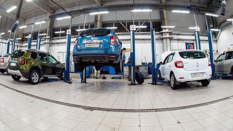 Дилеры Lada начнут обслуживать автомобили Renault к концу июня
