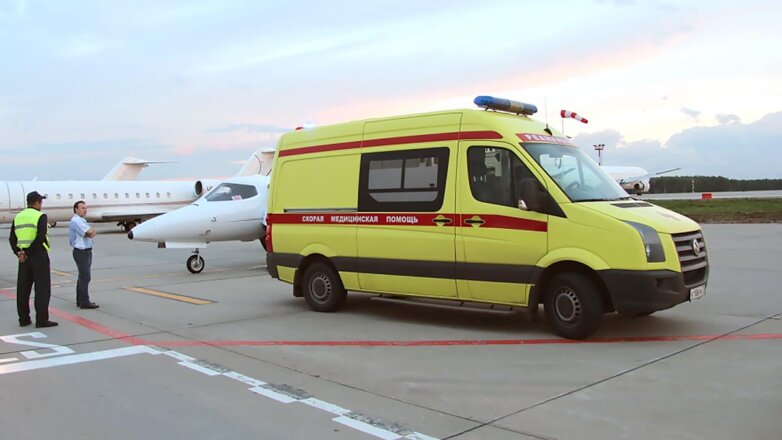 Летевший из Сочи в Ижевск пассажир внезапно умер в самолете