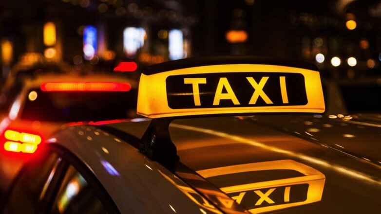 СМИ: в РФ может закрыться каждый десятый таксопарк