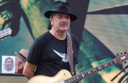 Гитарист Карлос Сантана потерял сознание во время концерта