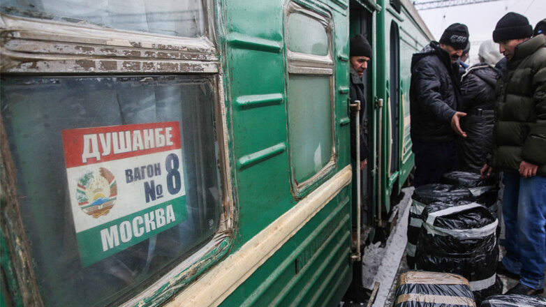 Отправление поезда Москва – Душанбе