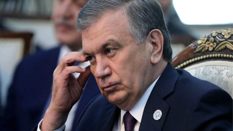 Парламент Узбекистана одобрил введение чрезвычайного положения в Каракалпакстане