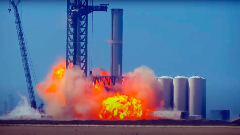 Мощный взрыв с возгоранием произошел при испытании ракеты SpaceX