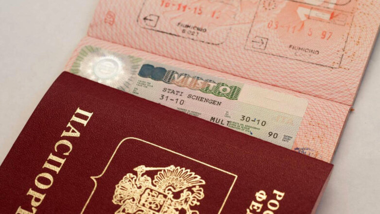 Источник рассказал, будут ли россиянам выдавать шенгенские визы