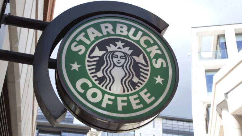 Менеджер Starbucks в США отсудила право быть белой