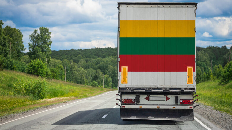 Более 200 транспортных компаний Литвы могут стать банкротами из-за санкций ЕС