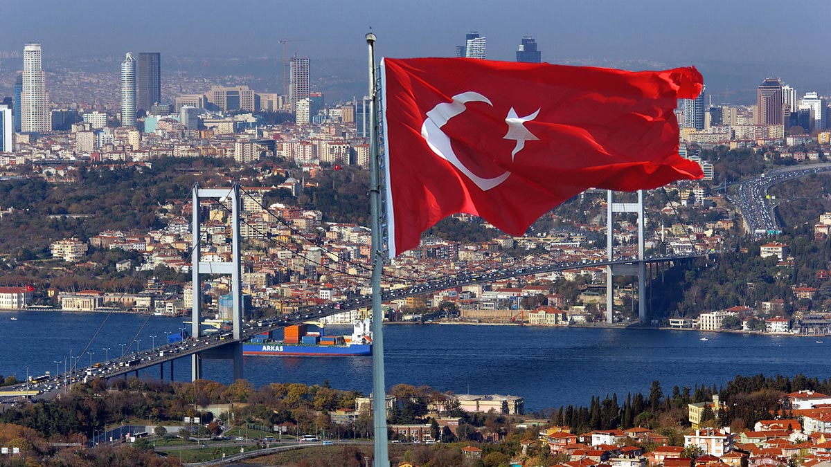 Турция россия стамбул. Стамбул исторический центр. Стамбул население. Вести Турция. Парашютизм Турция Стамбул.