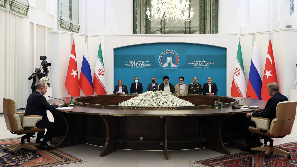 Россия, Иран и Турция заявили, что сирийский кризис могут урегулировать лишь сами сирийцы