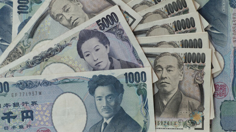 Мосбиржа приостановит торги японской иеной с 8 августа