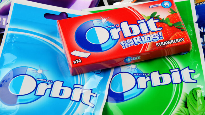 В России из-за санкций сократилось производство жвачки Orbit