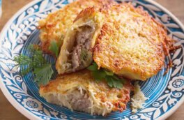 Белорусские колдуны: картофельные драники с мясом в духовке