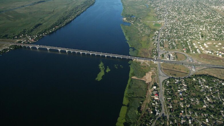 В Херсоне заявили о повреждении Антоновского моста после ракетной атаки