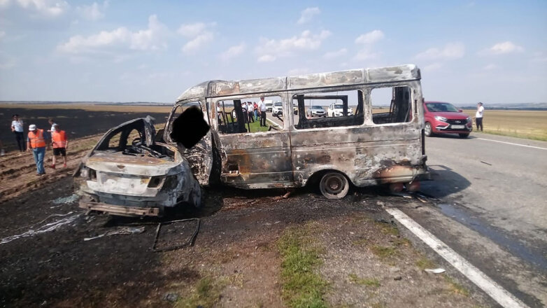 На Ставрополье в ДТП с маршруткой погибли 6 человек и 10 пострадали