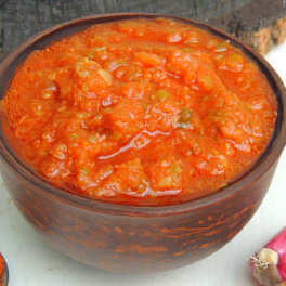 Заготовка из кабачков и перца "Пальчики оближешь" на зиму: простой, но вкусный рецепт