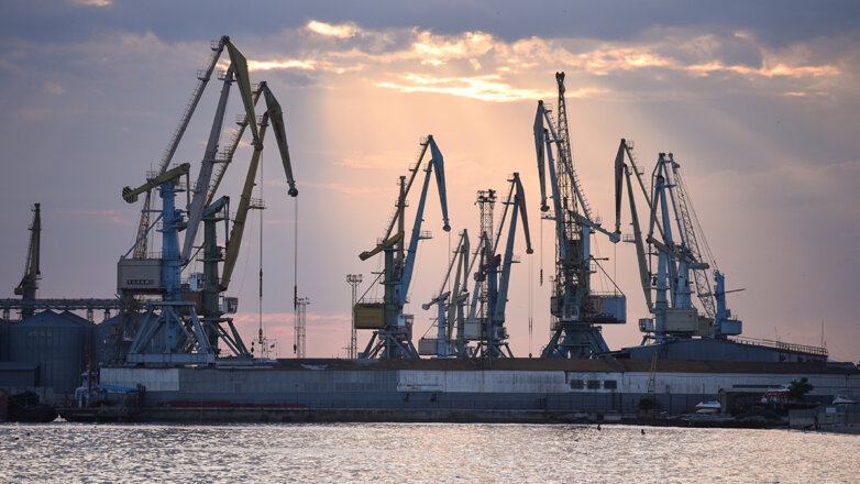 Порт Бердянска на Азовском море полностью разминирован и готов принимать грузы