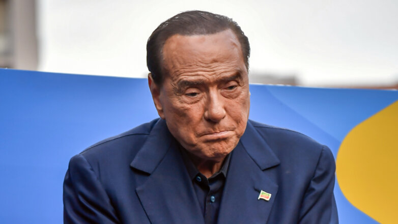 Премьер Италии сообщила, что Берлускони быстро поправляется