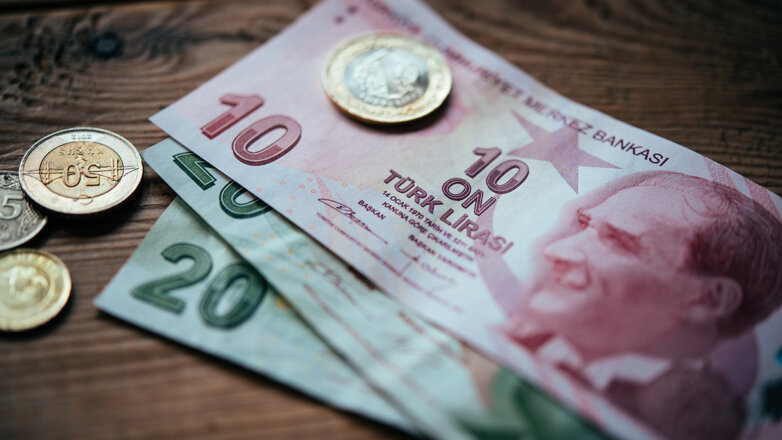 Эксперт спрогнозировал сокращение доли валютных вкладов россиян