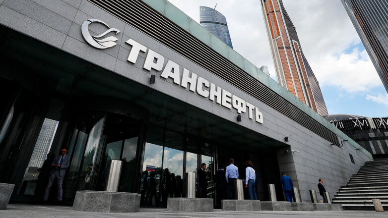 "Транснефть" ждет от Украины подтверждения оплаты транзита нефти для ее прокачки в Чехию