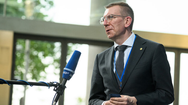 Глава МИД Латвии призвал запретить выдавать шенгенские визы россиянам