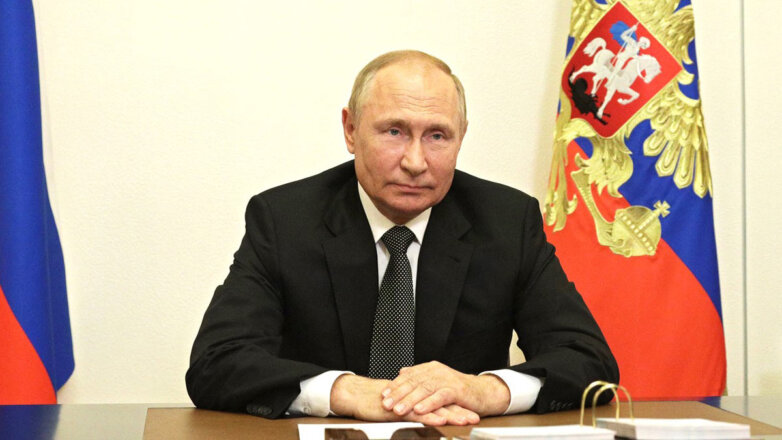 Путин поздравил Карла III со вступлением на британский престол