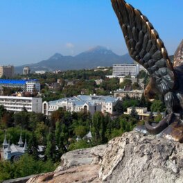 В АТОР заявили, что туристы разобрали почти все места в отелях Кавминвод и Дагестана на лето
