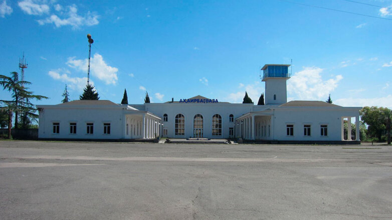 Абхазия планирует восстановить аэропорт в Сухуме в 2024 году