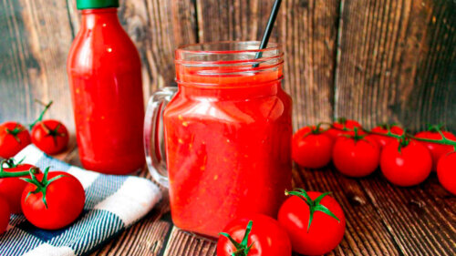 Видео-рецепт томатного сока на зиму