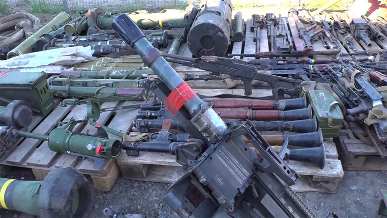 В Совбезе заявили об организации параллельного импорта нелегального оружия на Украине