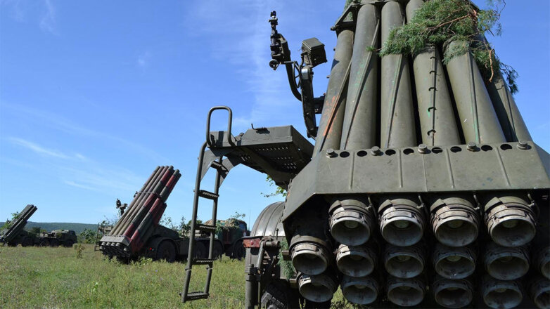 Войска РФ уничтожили на Украине боевые машины HIMARS и РСЗО "Ураган"