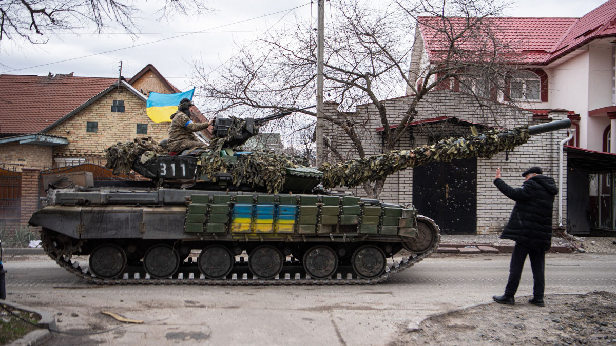 Украина нарушает военное право