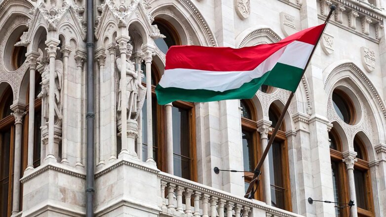 Еврокомиссия хочет остановить выделение Венгрии средств из бюджета Евросоюза