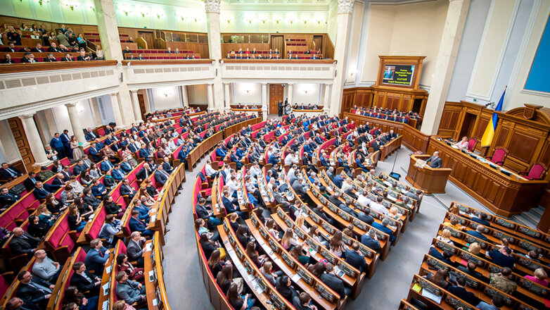 Парламент Украины поддержал продление военного положения и мобилизации до 21 ноября