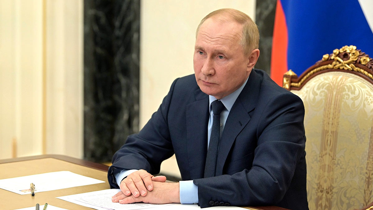 Путин: с 2023 года в России внедрят единые подходы воспитания и образования