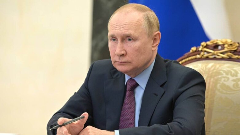 Путин указал на необратимые трансформации в мировой политике и экономике