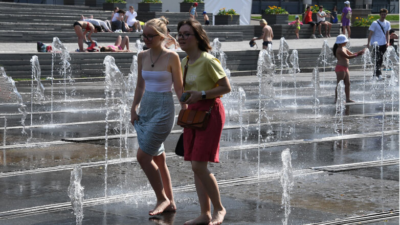 "Оранжевый" уровень погодной опасности ввели в Москве из-за жары до 19 августа