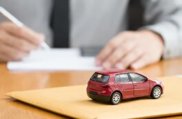 Россияне стали меньше жаловаться на ОСАГО и автокредитование, больше – на банки и микрофинансовые организации