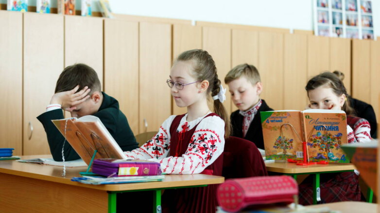 1143886 Украинская школа школьники Украина