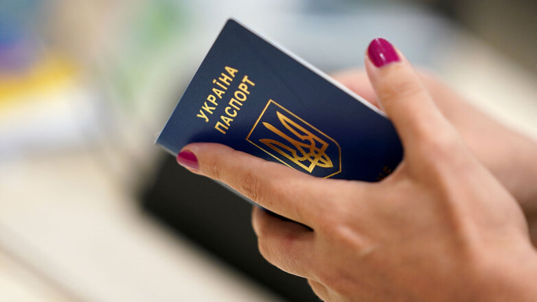 На Украине предложили дерусифицировать паспорта
