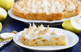 30 минут на кухне: яблочный пирог с меренгой