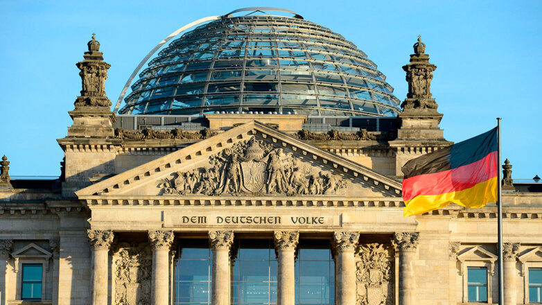 В бундестаге предупредили о риске банкротства Германии