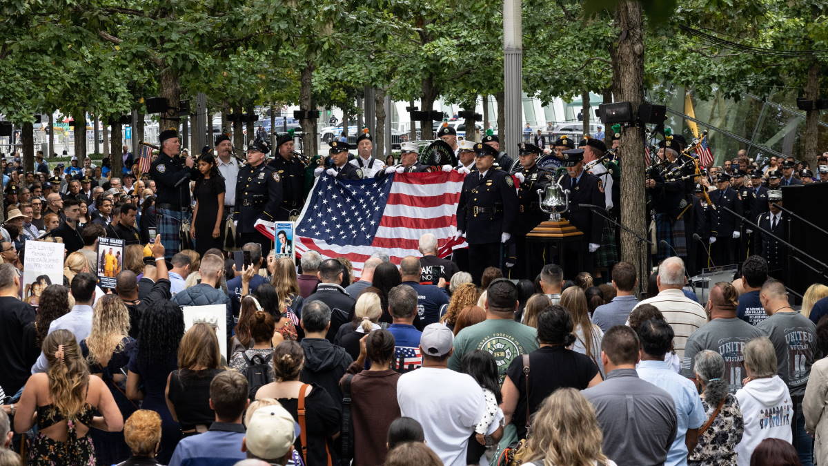 Церемония в память о жертвах терактов 11 сентября 2001 года