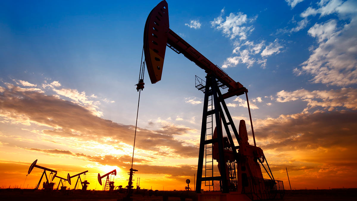 Ряд стран объявил о сокращении добычи нефти