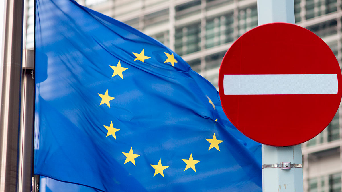 EU Observer: Евросоюз может запретить импорт икры, сигарет и спиртного из России