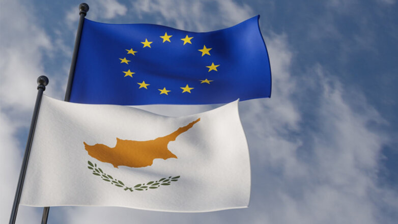 Евросоюз запретил Кипру двусторонние встречи с Россией