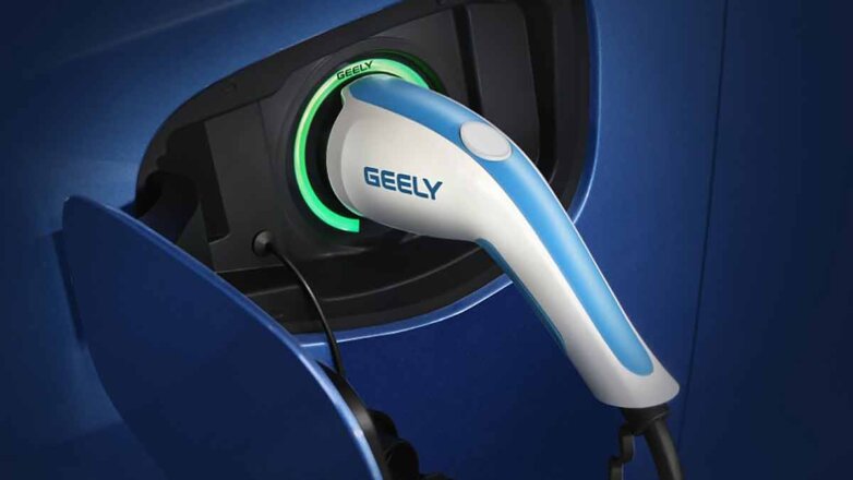 Новая технология Geely позволит заряжать электромобили за 5 минут