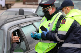 Водителям в России с 1 октября разрешат предъявлять права в электронном виде