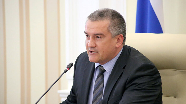 Аксёнов считает логичным присоединение республик Донбасса к РФ без референдумов